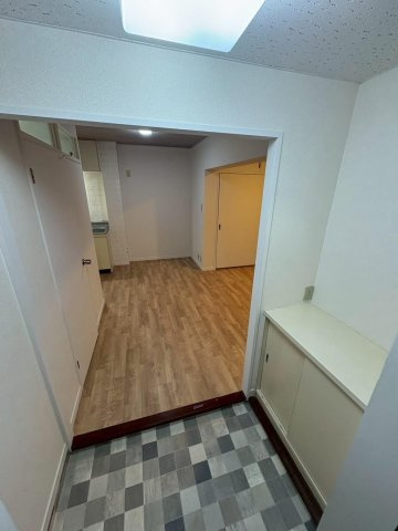 マンションエスティーの玄関