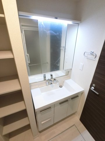 ジャンダルムの独立洗面台