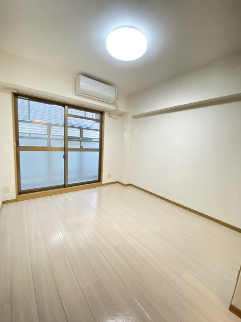 尼崎市東園田町９丁目の賃貸マンションの居間・リビング|使いやすい居間です