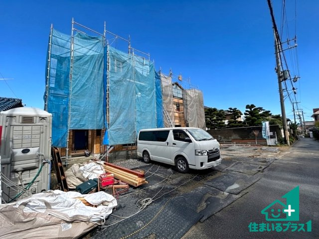 ●31(土)1(日)現地説明会！　香芝市下田西　第2期　新築一戸建ての前面道路含む現地写真|周辺は閑静な住宅街です。前面道路もしっかりと有りますので車の出し入れも安心ですよ！
