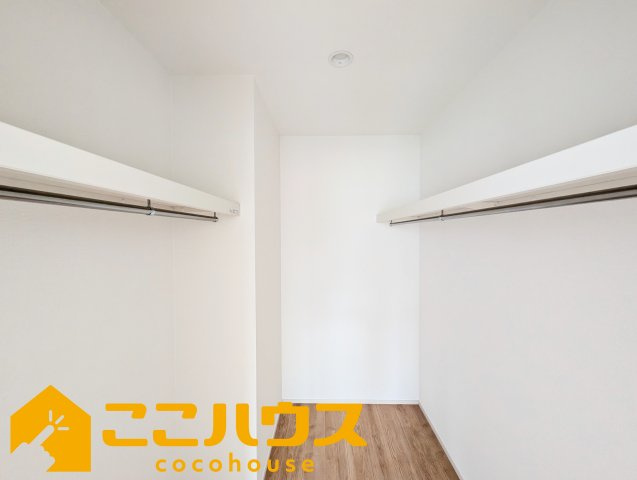 宜野湾市伊佐２丁目　ハートフルタウン　新築戸建て　全６棟　Ａ号棟の収納|大容量のウォークインクローゼット