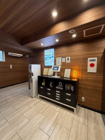 【ロビー】 | The Peak Namba Minami Elite