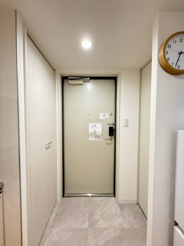 【玄関】 | The Peak Namba Minami Elite
