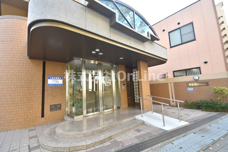 フェルザ長田（旧リヴィエールカンパーニュ）のエントランス