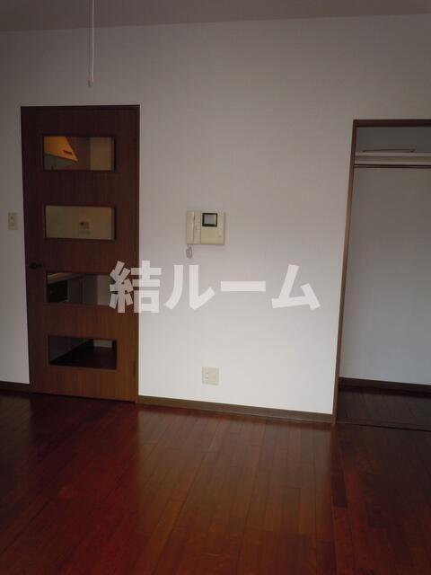 豊島区目白２丁目の賃貸マンションの居間・リビング
