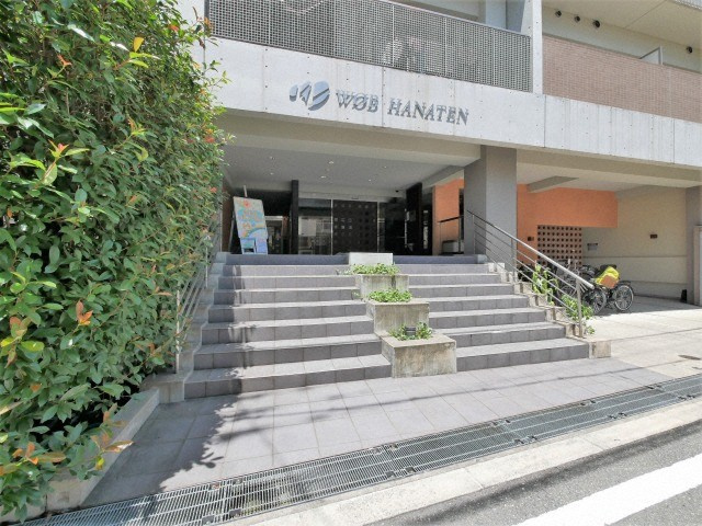 W.O.B.HANATENのエントランス