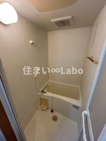エンクレスト舞鶴の浴室|同建物別部屋参考写真