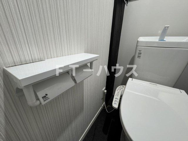 市川市曽谷7丁目戸建てのトイレ