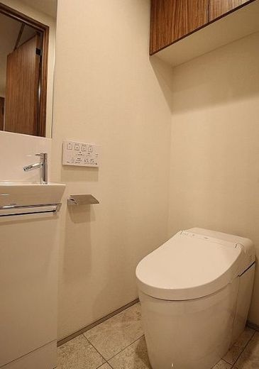 オープンレジデンシア表参道神宮前ザ・ハウスのトイレ|他部屋の写真