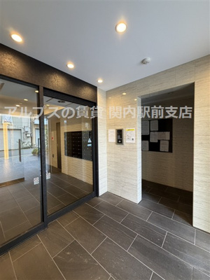 【エントランス】 | ディアレイシャス横浜吉野町