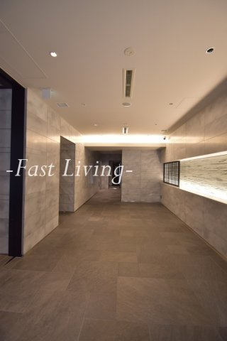 千代田区麹町６丁目の賃貸マンションのロビー