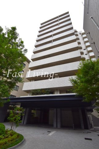 千代田区五番町の賃貸マンションのエントランス