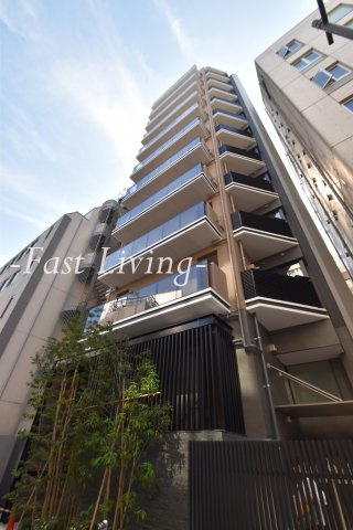 千代田区三番町の賃貸マンションのエントランス