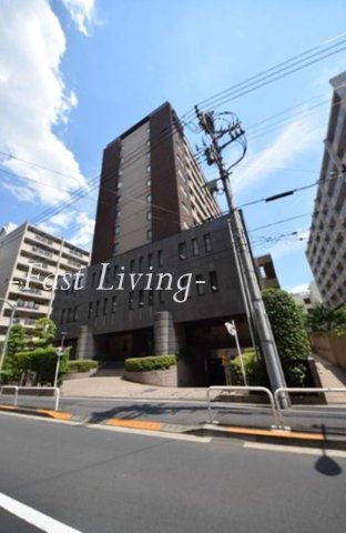 千代田区四番町の賃貸マンションのエントランス