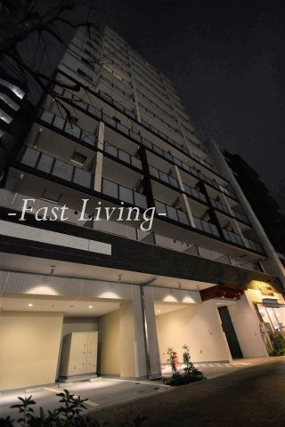 千代田区九段北１丁目の賃貸マンションのエントランス