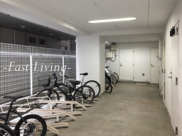 千代田区二番町の賃貸マンションの駐車場