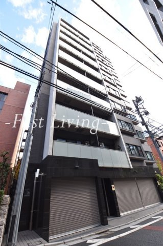 千代田区一番町の賃貸マンションのエントランス