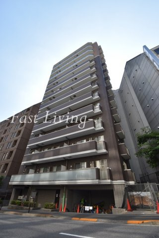 千代田区九段南２丁目の賃貸マンションのエントランス