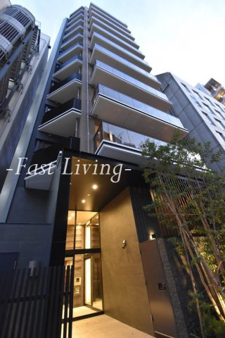 千代田区三番町の賃貸マンションのエントランス