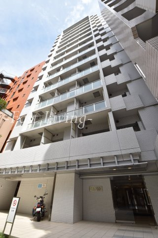 千代田区九段北１丁目の賃貸マンションのエントランス