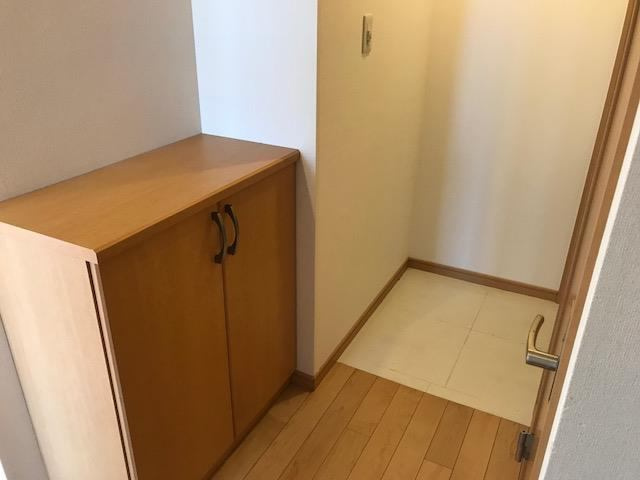 熊本市中央区国府１丁目の賃貸マンションの玄関
