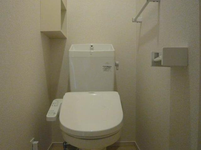 レヴリーⅡのトイレ|コンパクトで使いやすいトイレです