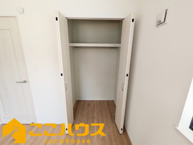 宜野湾市伊佐２丁目　ハートフルタウン　新築戸建て　全６棟　D号棟の収納|洋服が多い方でも安心の収納力