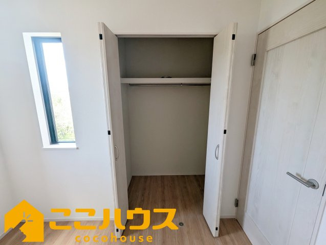 宜野湾市伊佐２丁目　ハートフルタウン　新築戸建て　全６棟　D号棟の収納|洋服が多い方でも安心の収納力