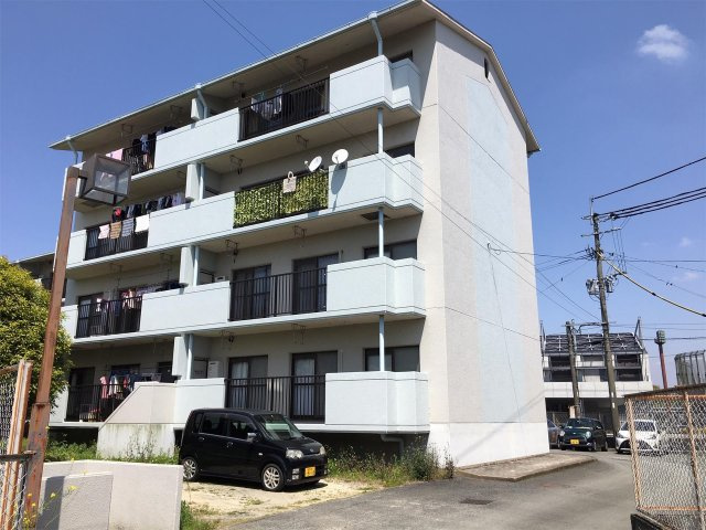 アンフィニ―ル合川の外観