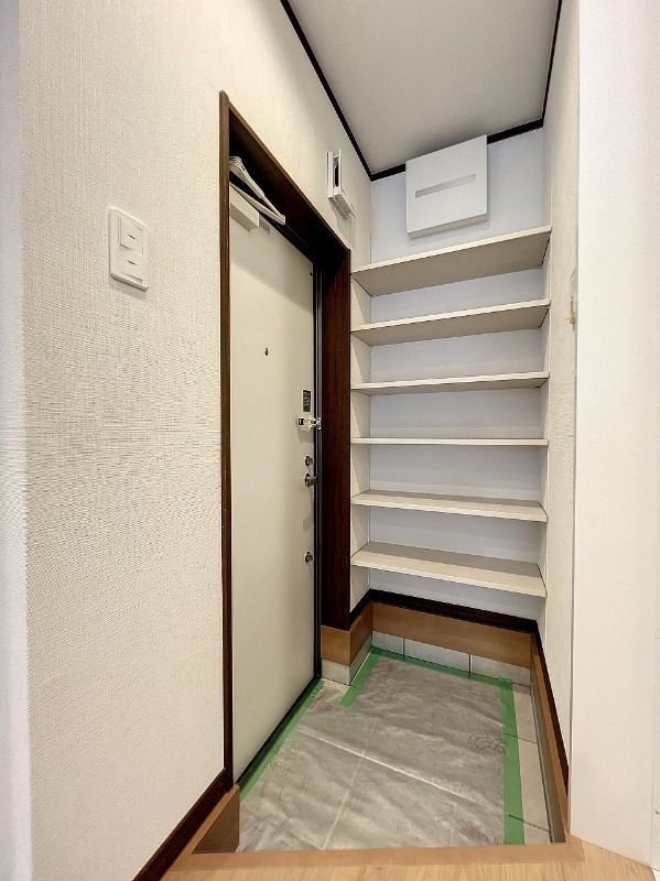 第二コーポ青山の玄関