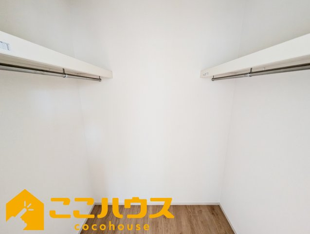 宜野湾市伊佐２丁目　ハートフルタウン　新築戸建て　全６棟　E号棟の収納|大容量のウォークインクローゼット