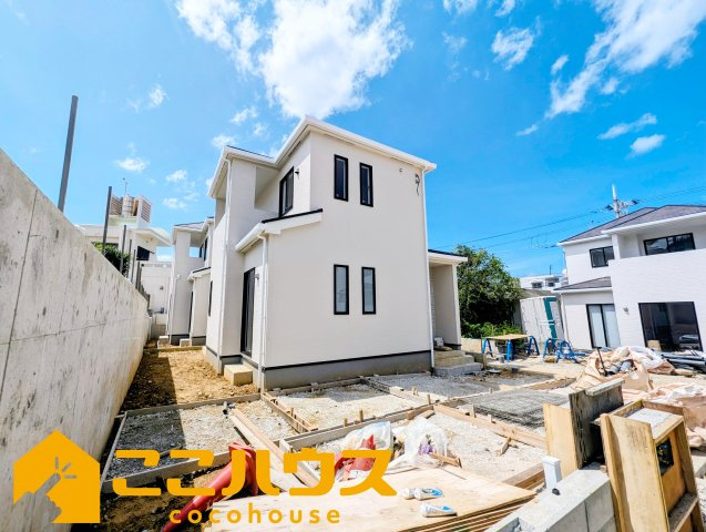 宜野湾市伊佐２丁目　ハートフルタウン　新築戸建て　全６棟　E号棟の外観|駐車スペース3台