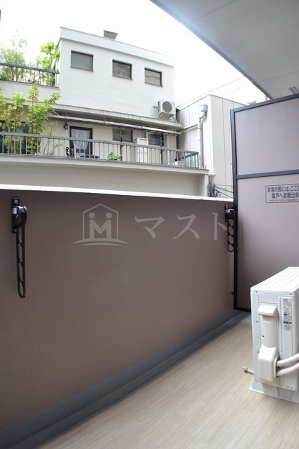 旧アーバンパークウメダウエストのバルコニー