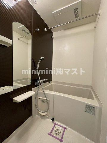 ラグゼ難波西Ⅱの浴室