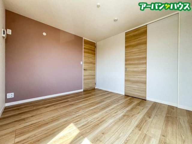 トリフォリアの洋室