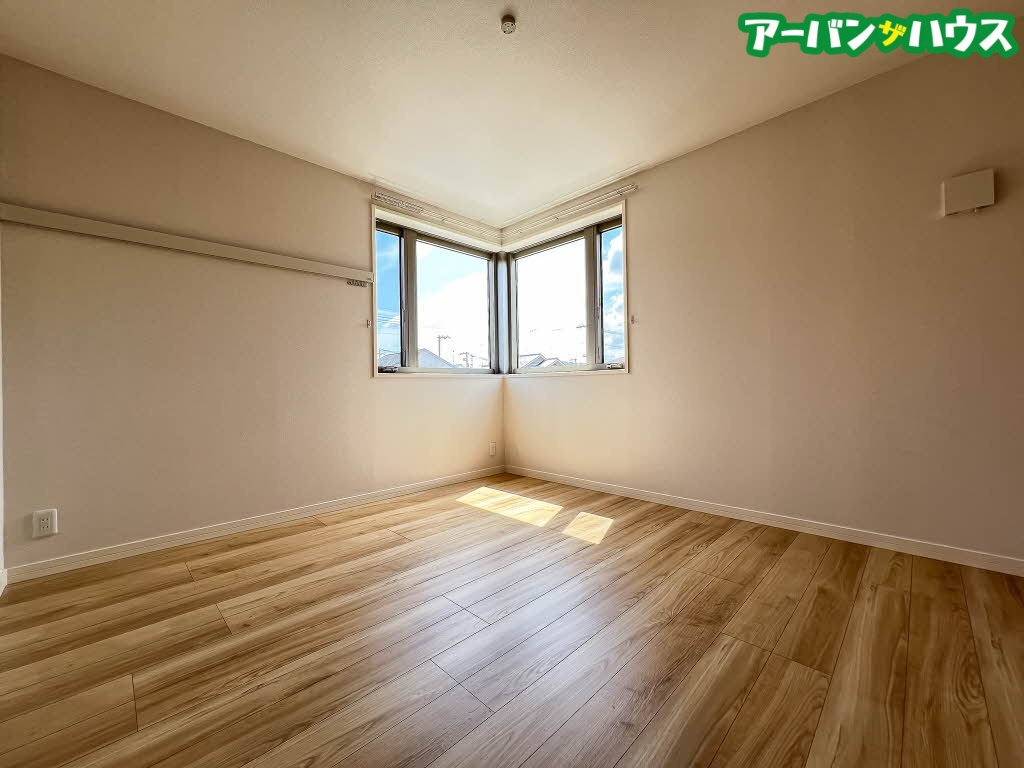 トリフォリアの洋室