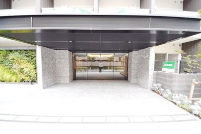 【エントランス】 | ＧＥＮＯＶＩＡ板橋　ｗｅｓｔ　ｇｒｅｅｎ　ｖｅｉｌ