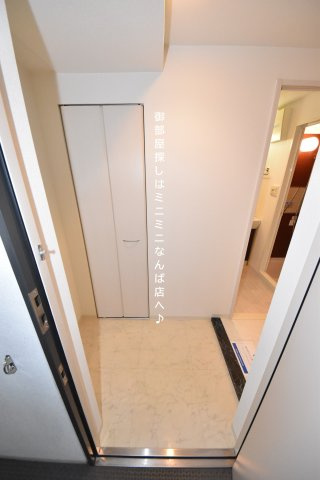 ファヴール南堀江の玄関