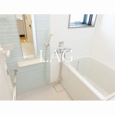 【浴室】 | シャンパニーイン | お風呂です。
