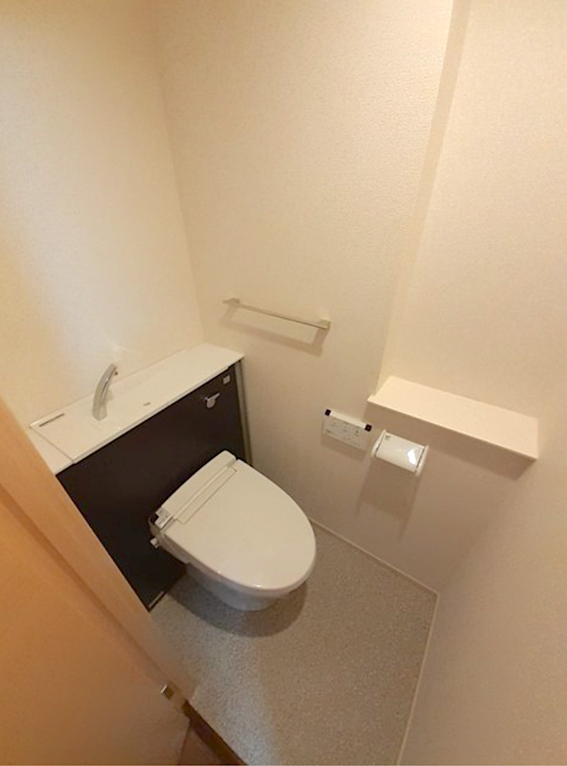 台東区根岸５丁目の賃貸マンションのトイレ|トイレ