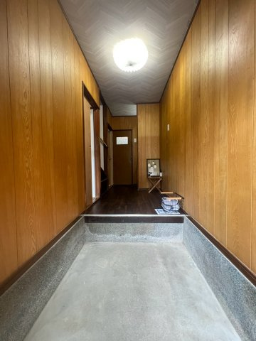 上高丸3丁目戸建の玄関