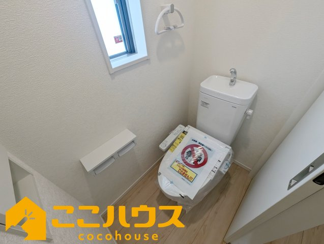 糸満市照屋第３　クレイドルガーデン　新築戸建て　全４棟　１号棟のトイレ|2階トイレ