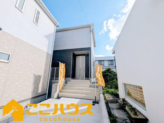 糸満市照屋第３　クレイドルガーデン　新築戸建て　全４棟　１号棟の外観|防犯カメラが付いたセキュリティの高いお家です！