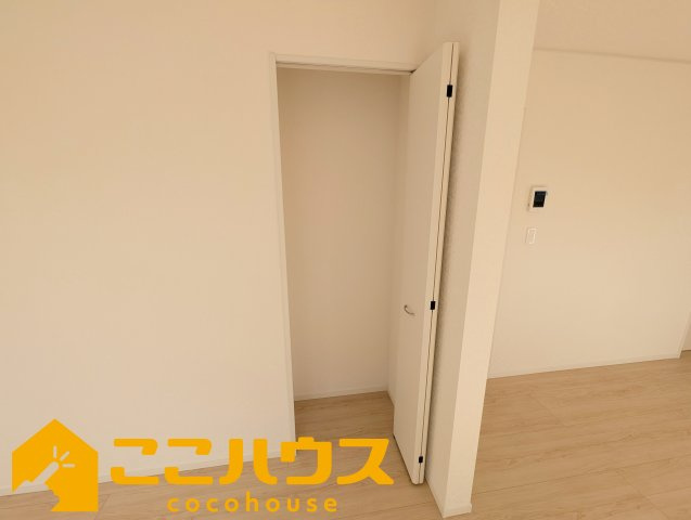 糸満市照屋第３　クレイドルガーデン　新築戸建て　全４棟　１号棟の収納|リビング収納もございます