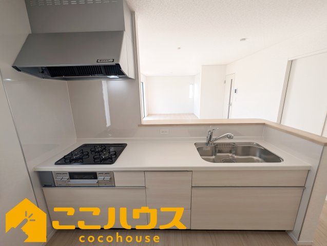 糸満市照屋第３　クレイドルガーデン　新築戸建て　全４棟　１号棟のキッチン|家事のしやすいシステムキッチン