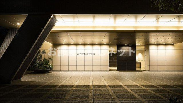 ラ・トゥール神楽坂【高級賃貸・ブランドマンション】のエントランス