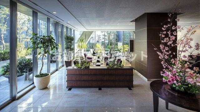ラ・トゥール神楽坂【高級賃貸・ブランドマンション】のロビー