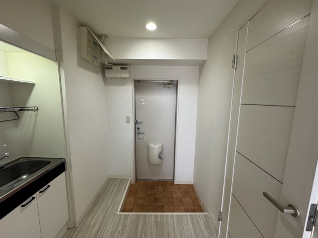 かねまつ庄内ビルの玄関