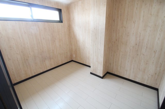 大阪市西成区松１丁目の賃貸マンションの洋室|使い勝手のいい洋室です