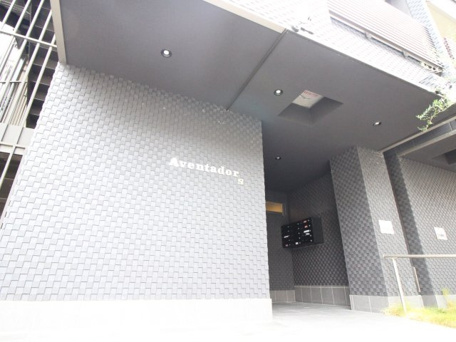 大阪市西成区松１丁目の賃貸マンションのエントランス|落ち着いたエントランスです